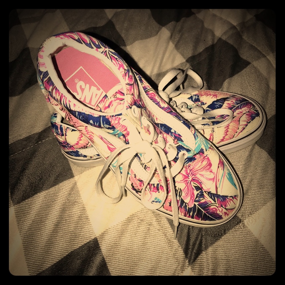 Hawaiian print Vans